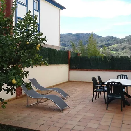 Lägenhet Con Terraza Y Jardin En