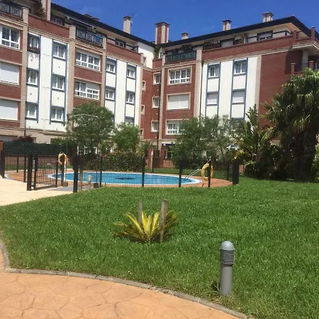 Con Terraza Y Jardin En Apartment Bakio