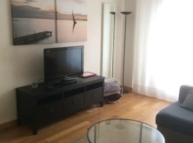 Con Terraza Y Jardin En Apartment Bakio