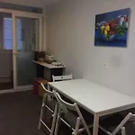 Con Terraza Y Jardin En *