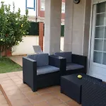 Con Terraza Y Jardin En アパート *