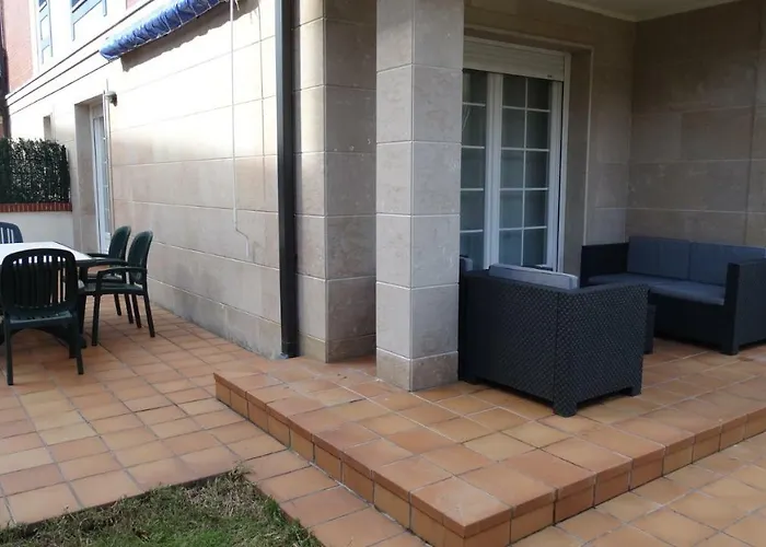 Con Terraza Y Jardin En アパート バキオ